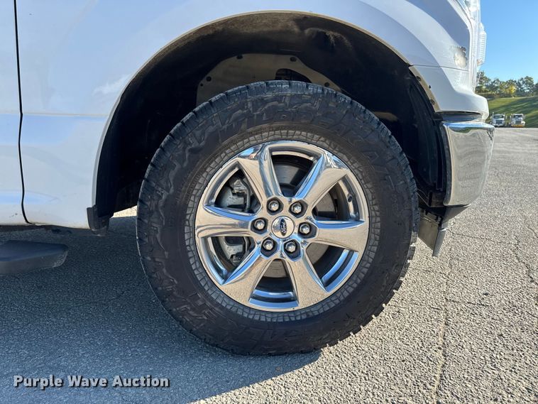 image for item EM2448 2018 Ford F150 XLT SuperCrew pickup truck