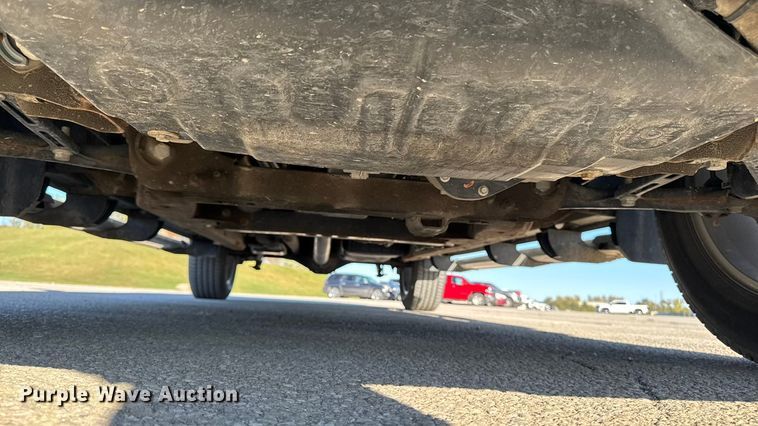 image for item EM2449 2020 Chevrolet Silverado 1500  Crew Cab pickup truck