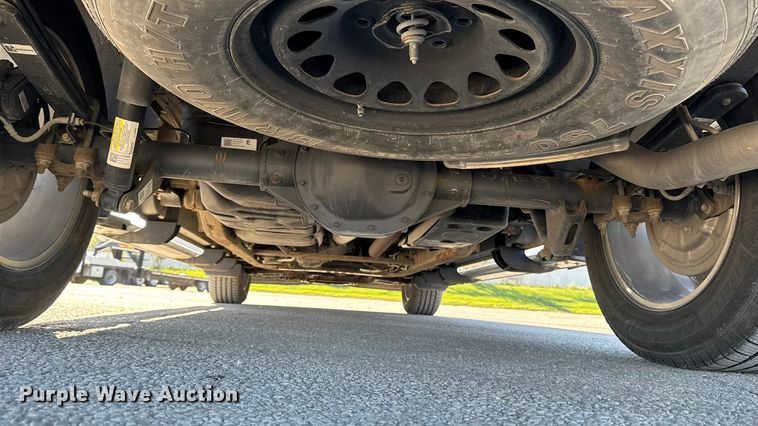 image for item EM2449 2020 Chevrolet Silverado 1500  Crew Cab pickup truck