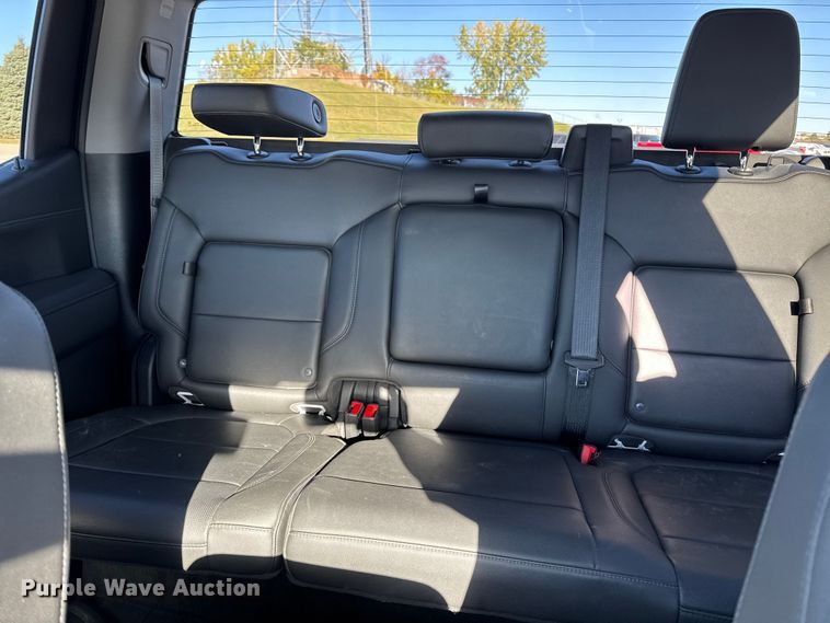 image for item EM2449 2020 Chevrolet Silverado 1500  Crew Cab pickup truck