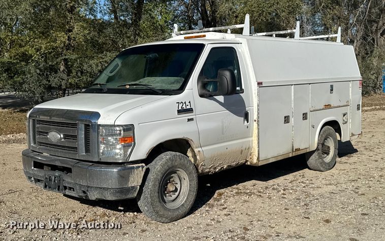 image for item EM2477 2014 Ford E350 Super Duty utility van