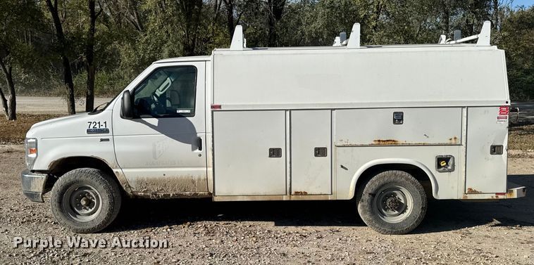 image for item EM2477 2014 Ford E350 Super Duty utility van
