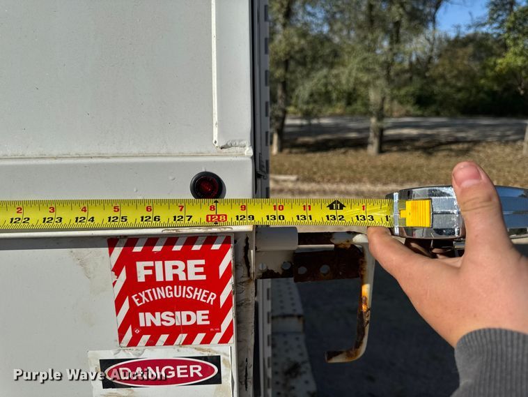 image for item EM2477 2014 Ford E350 Super Duty utility van