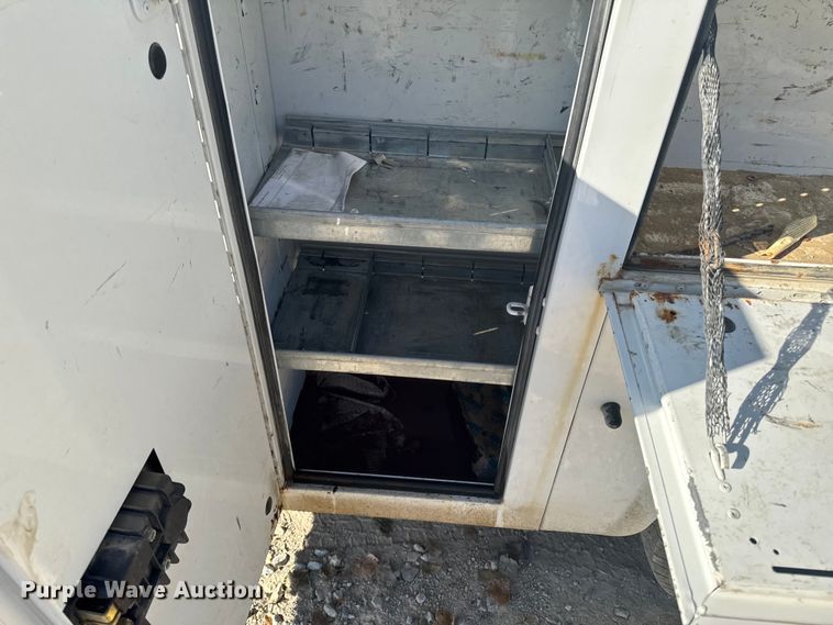 image for item EM2477 2014 Ford E350 Super Duty utility van