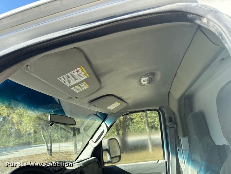 image for item EM2477 2014 Ford E350 Super Duty utility van