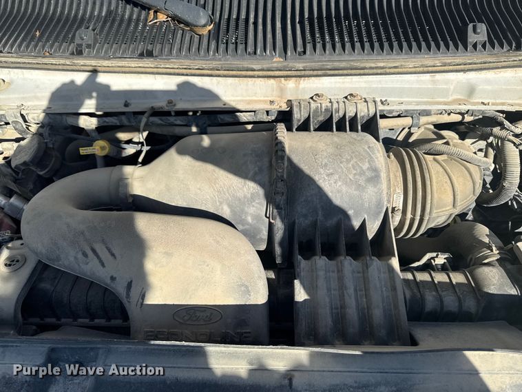 image for item EM2477 2014 Ford E350 Super Duty utility van