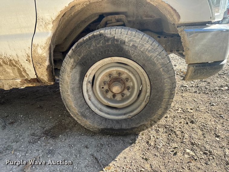 image for item EM2477 2014 Ford E350 Super Duty utility van