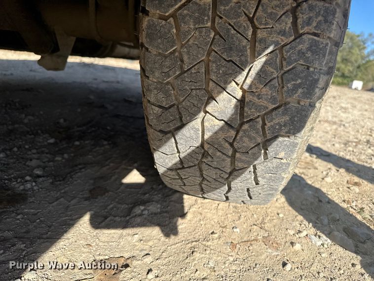 image for item EM2477 2014 Ford E350 Super Duty utility van