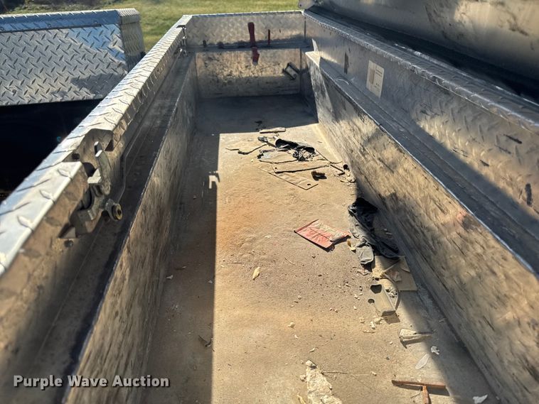 image for item EM2478 2005 Chevrolet Silverado 1500 pickup truck