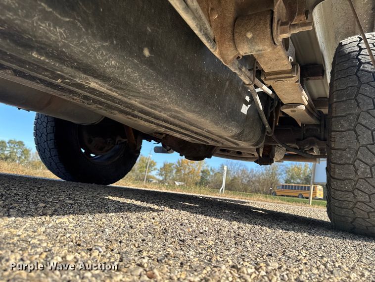 image for item EM2478 2005 Chevrolet Silverado 1500 pickup truck