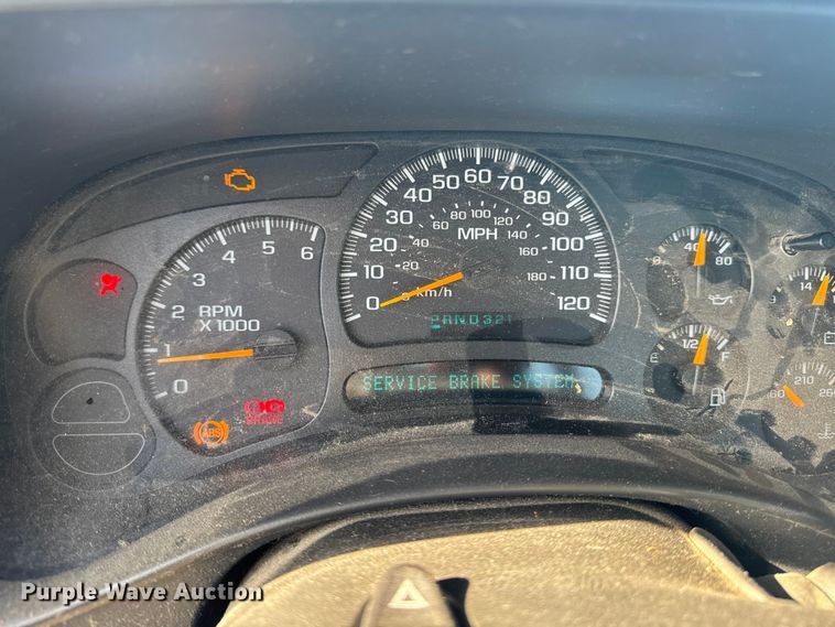 image for item EM2478 2005 Chevrolet Silverado 1500 pickup truck