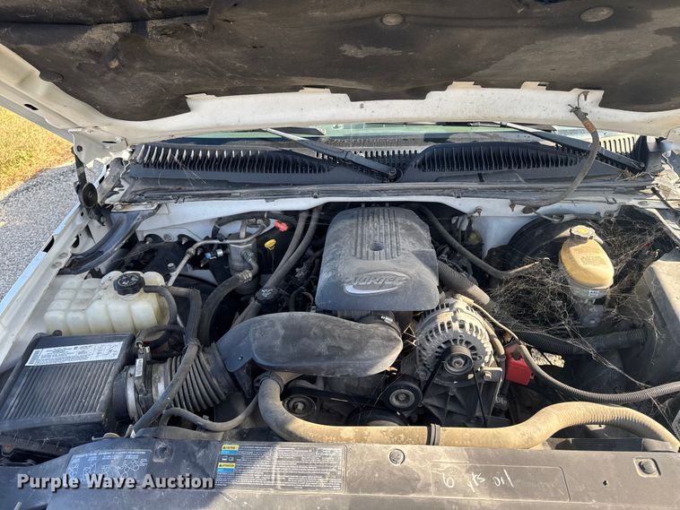 image for item EM2478 2005 Chevrolet Silverado 1500 pickup truck