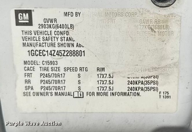 image for item EM2478 2005 Chevrolet Silverado 1500 pickup truck