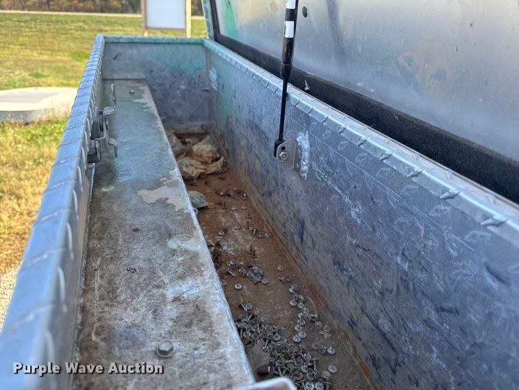 image for item EM2479 2013 Chevrolet Silverado 1500 pickup truck