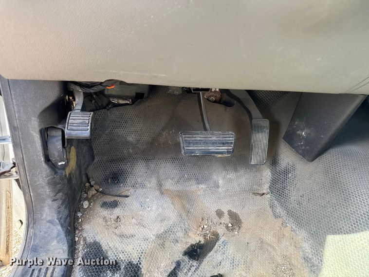 image for item EM2479 2013 Chevrolet Silverado 1500 pickup truck