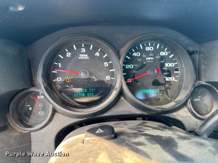 image for item EM2479 2013 Chevrolet Silverado 1500 pickup truck