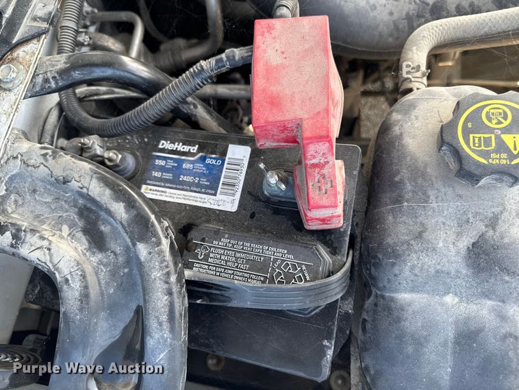 image for item EM2479 2013 Chevrolet Silverado 1500 pickup truck