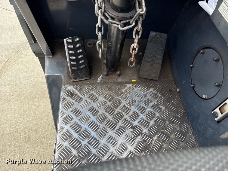 image for item EM6107 2018 CombiLift CB8000  forklift