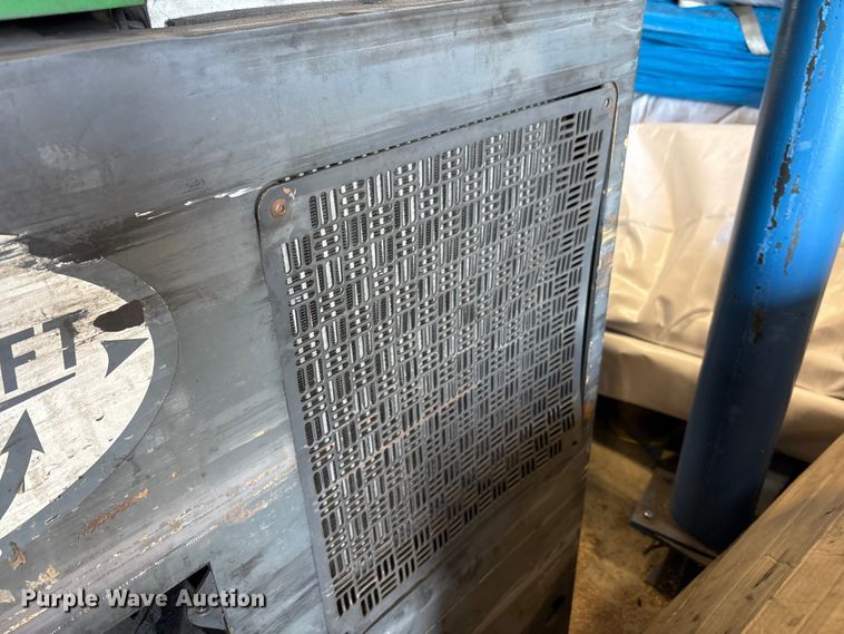 image for item EM6108 2018 CombiLift CB8000 forklift