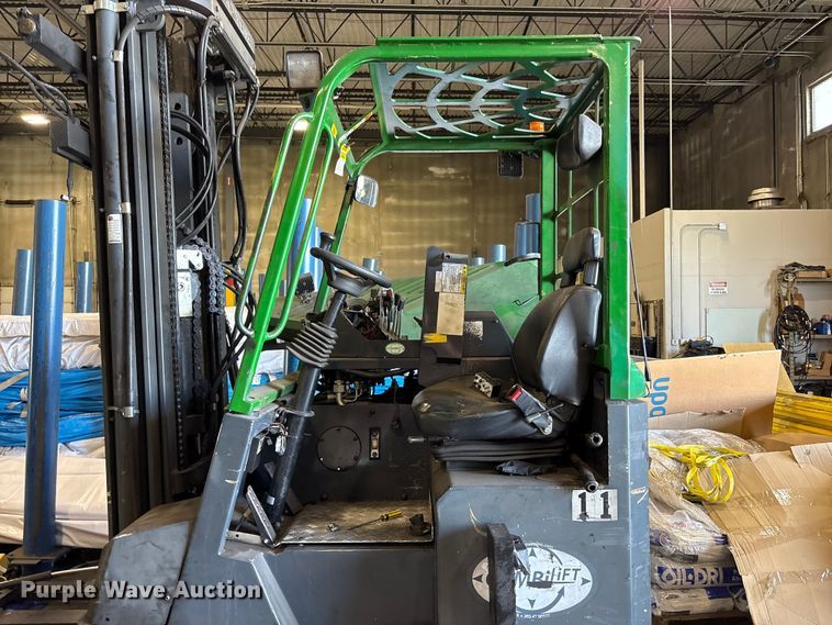 image for item EM6108 2018 CombiLift CB8000 forklift