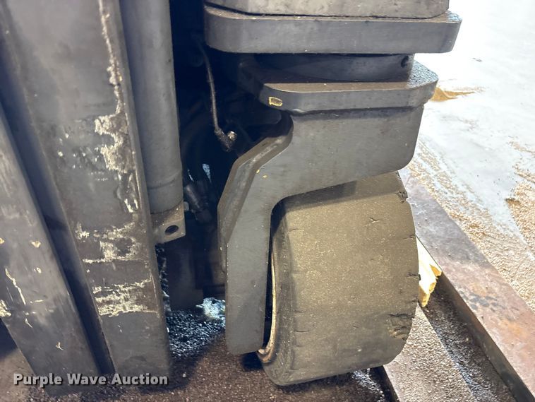 image for item EM6108 2018 CombiLift CB8000 forklift