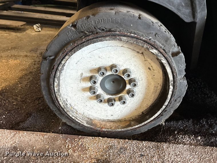 image for item EM6108 2018 CombiLift CB8000 forklift