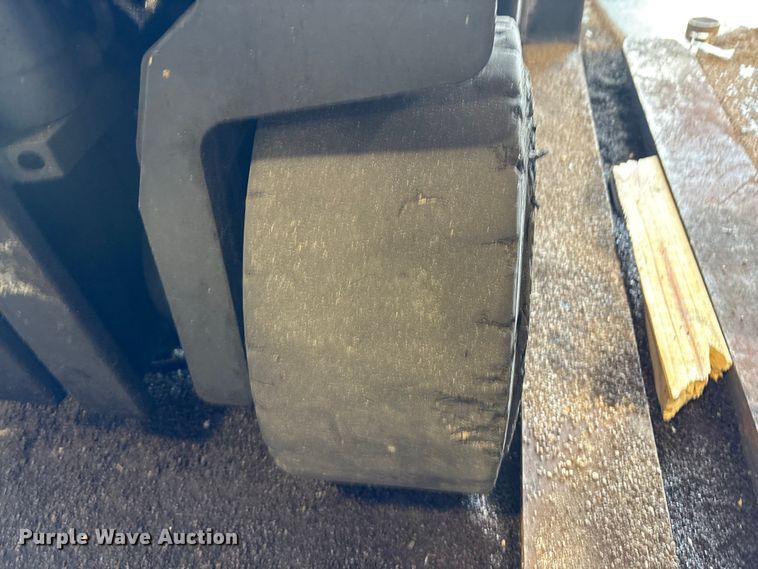 image for item EM6108 2018 CombiLift CB8000 forklift