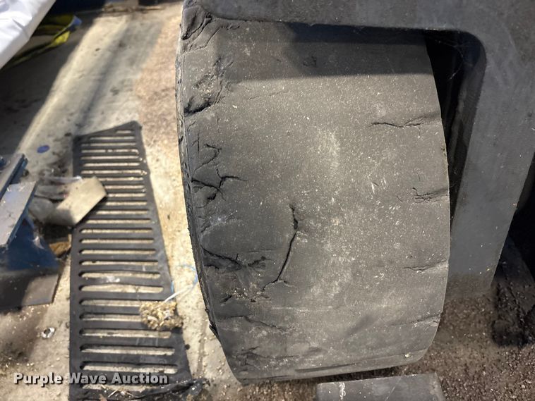 image for item EM6108 2018 CombiLift CB8000 forklift