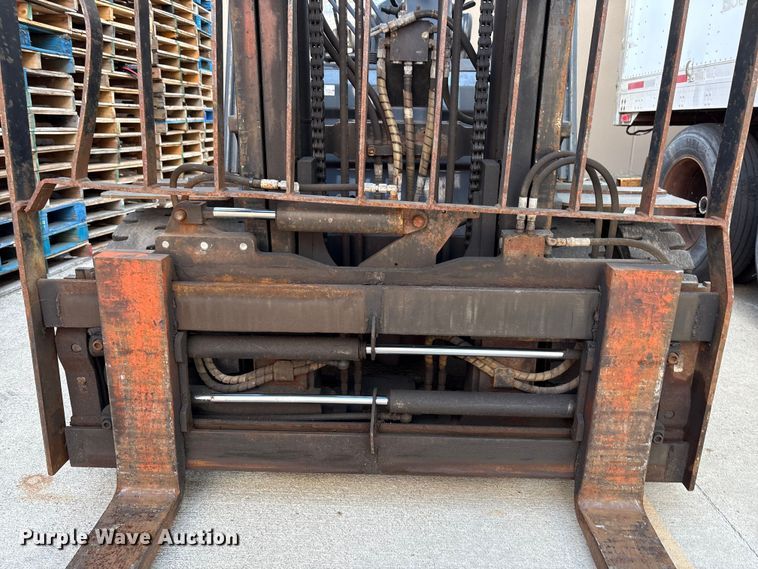 image for item EM6110 2018 Toyota 8FG40U forklift