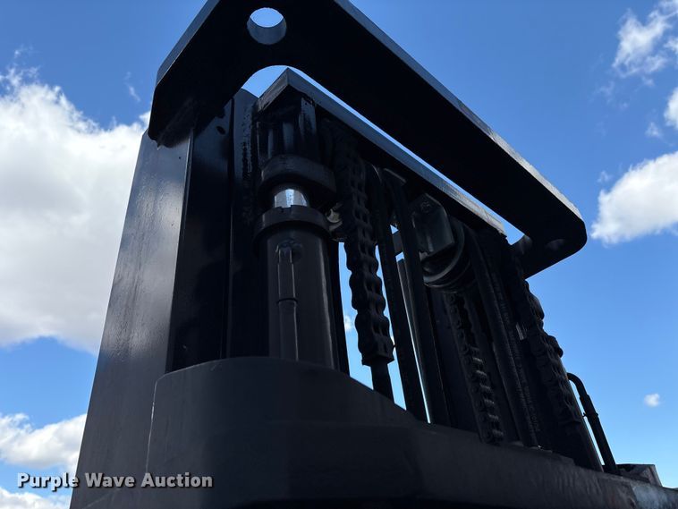 image for item EM6110 2018 Toyota 8FG40U forklift