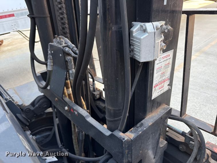 image for item EM6110 2018 Toyota 8FG40U forklift