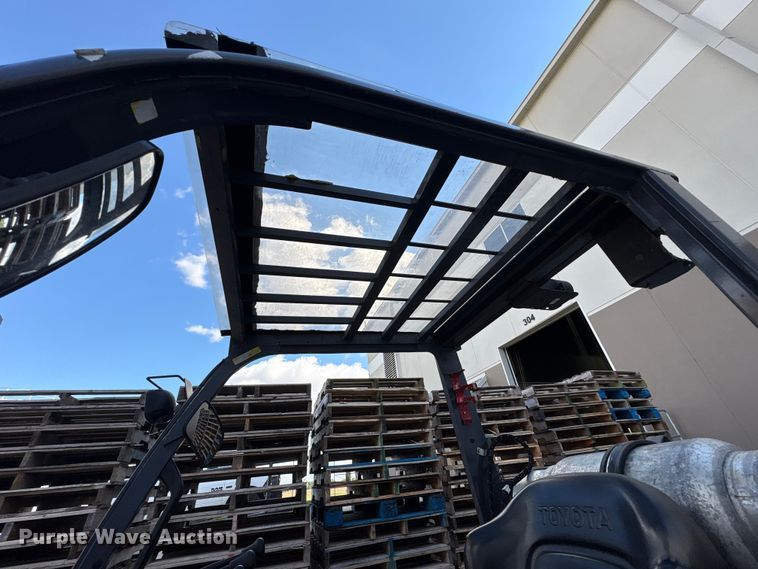 image for item EM6110 2018 Toyota 8FG40U forklift