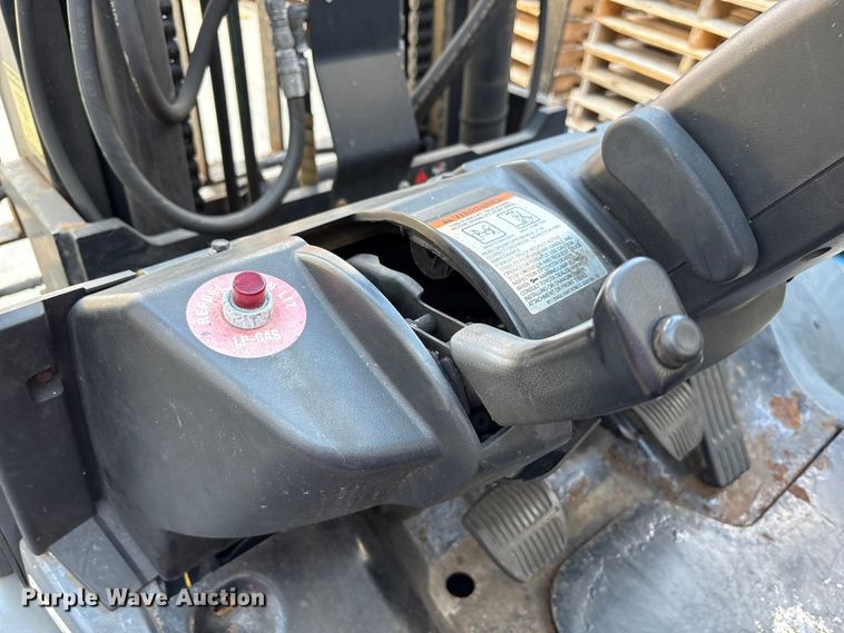 image for item EM6110 2018 Toyota 8FG40U forklift