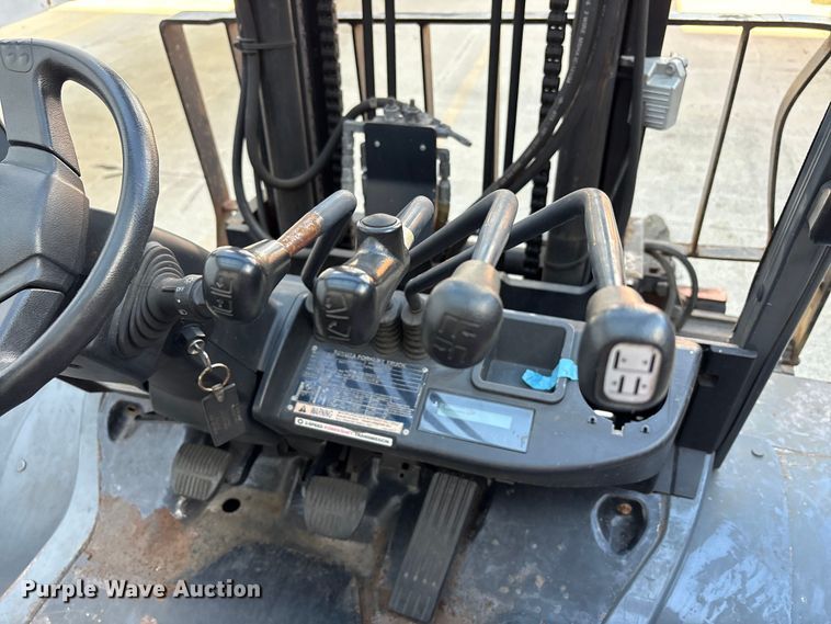 image for item EM6110 2018 Toyota 8FG40U forklift