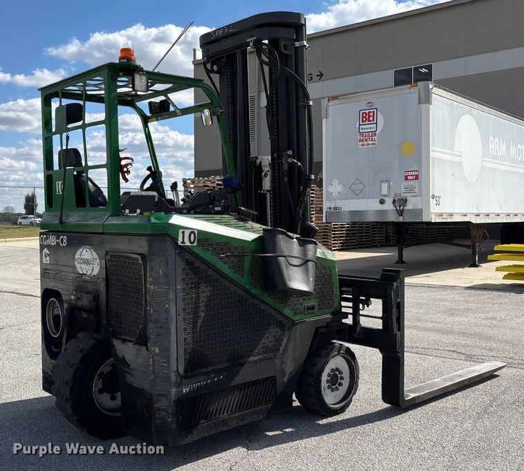 image for item EM6112 2018 CombiLift CB8000 forklift