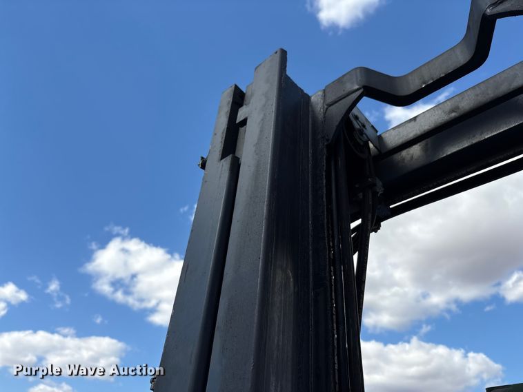 image for item EM6112 2018 CombiLift CB8000 forklift