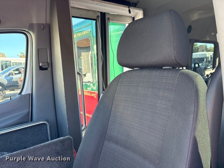 image for item EM6118 2014 Freightliner Sprinter shuttle bus