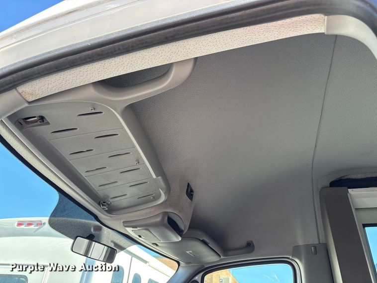 image for item EM6118 2014 Freightliner Sprinter shuttle bus