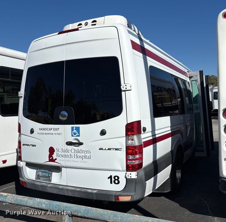 image for item EM6119 2015 Freightliner Sprinter shuttle bus