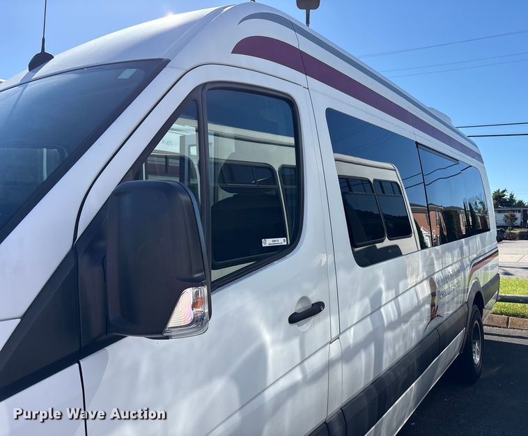 image for item EM6119 2015 Freightliner Sprinter shuttle bus