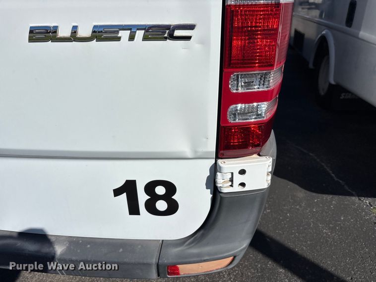 image for item EM6119 2015 Freightliner Sprinter shuttle bus