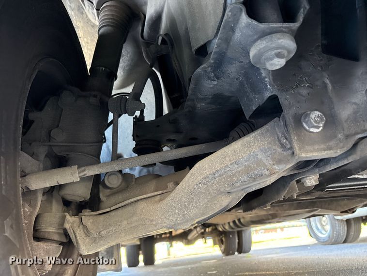 image for item EM6119 2015 Freightliner Sprinter shuttle bus