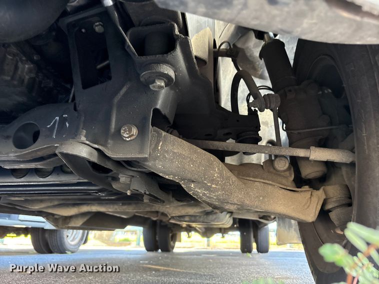 image for item EM6119 2015 Freightliner Sprinter shuttle bus