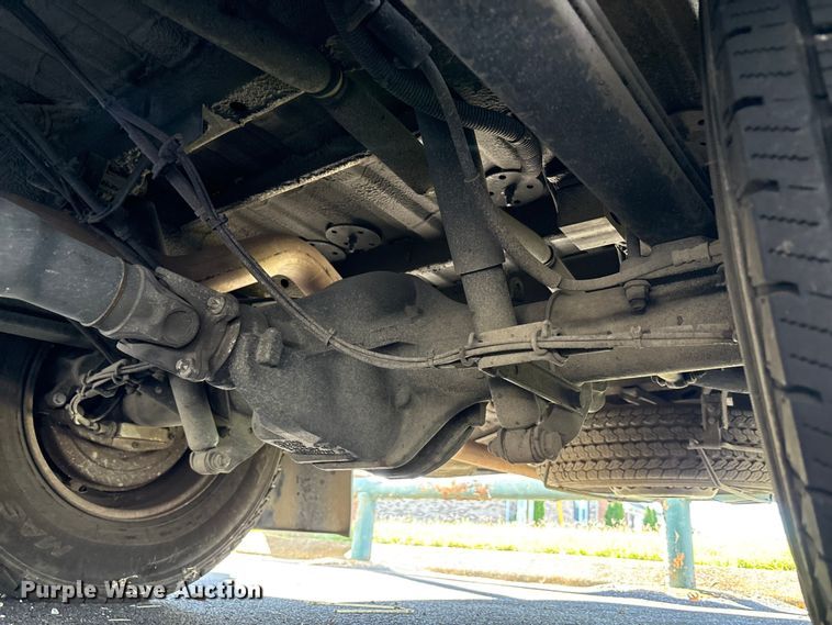 image for item EM6119 2015 Freightliner Sprinter shuttle bus