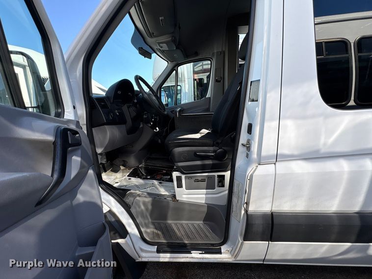 image for item EM6119 2015 Freightliner Sprinter shuttle bus