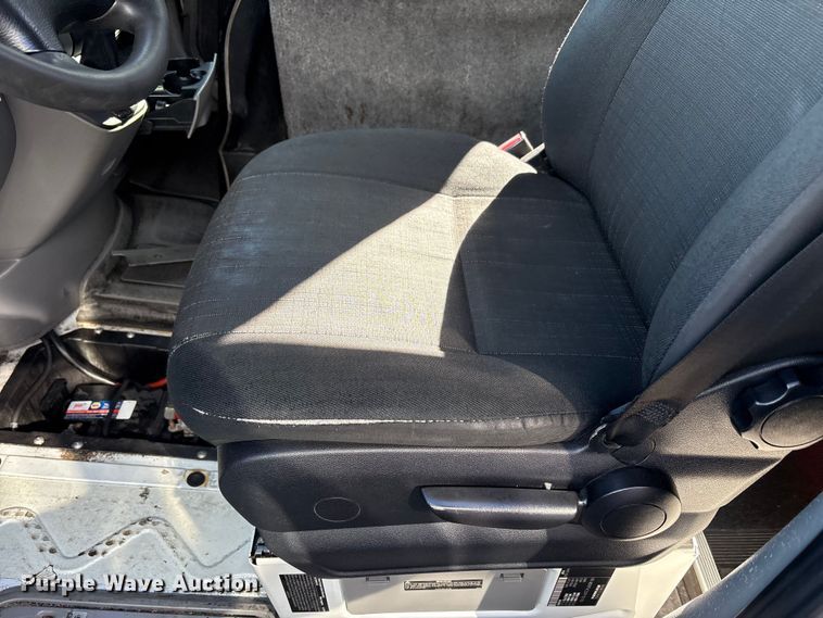 image for item EM6119 2015 Freightliner Sprinter shuttle bus