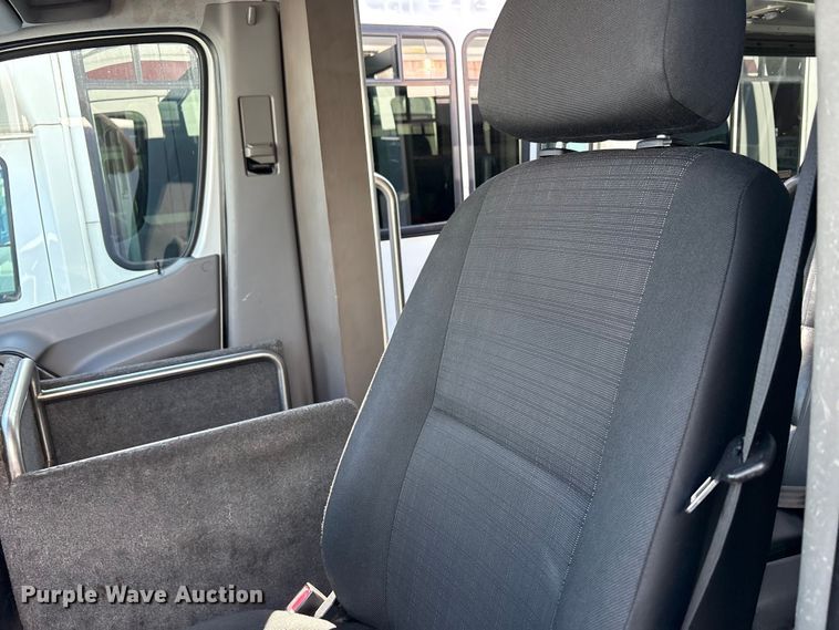 image for item EM6119 2015 Freightliner Sprinter shuttle bus