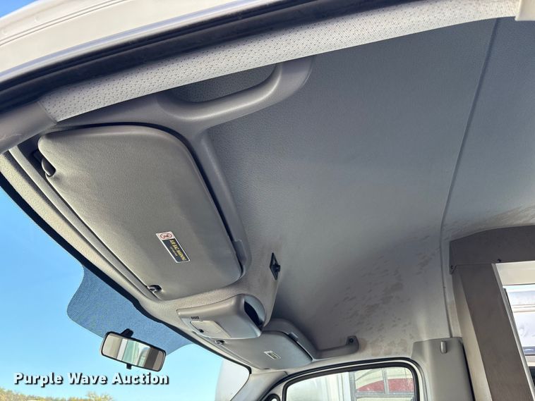 image for item EM6119 2015 Freightliner Sprinter shuttle bus