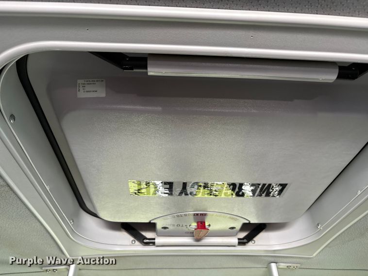 image for item EM6119 2015 Freightliner Sprinter shuttle bus