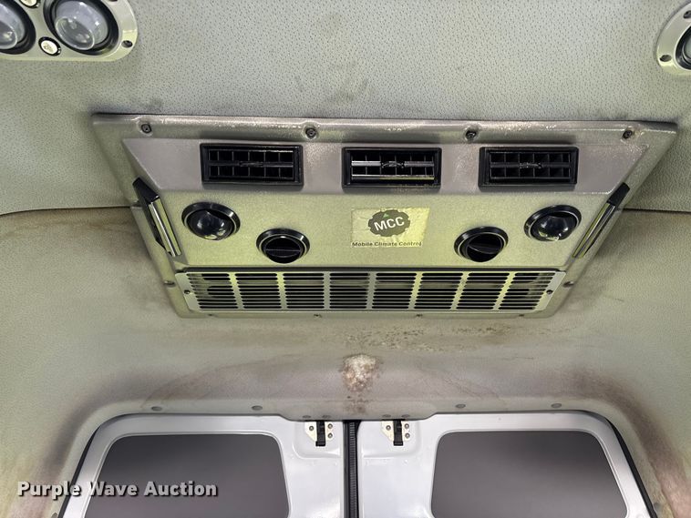 image for item EM6119 2015 Freightliner Sprinter shuttle bus